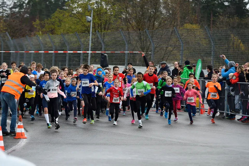 Hockenheimringlauf Impression 11 (2021-11-14 Hochenheim 059)