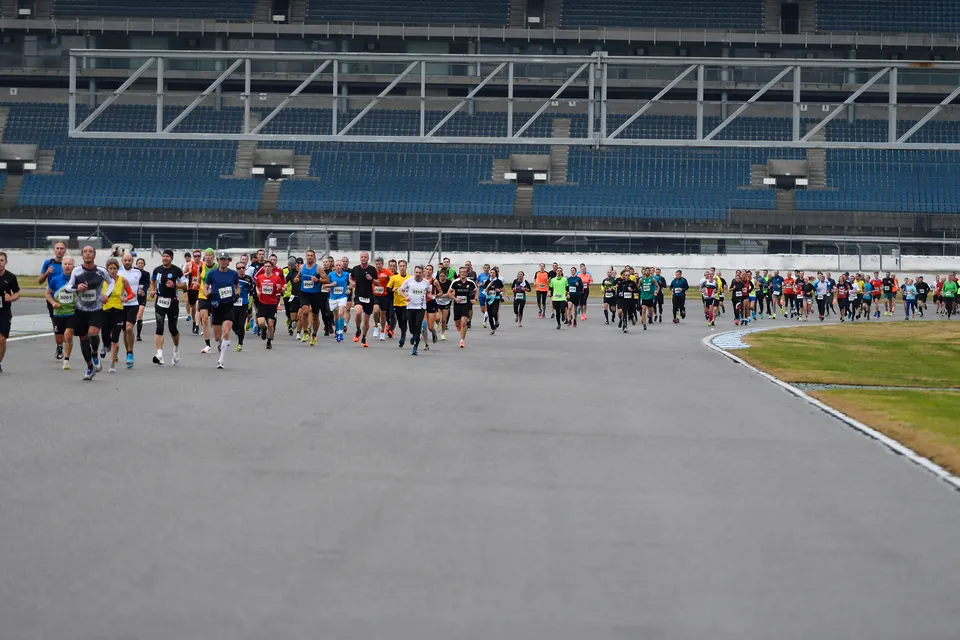 Hockenheimringlauf Impression 18 (2021-11-14 Hochenheim 110)